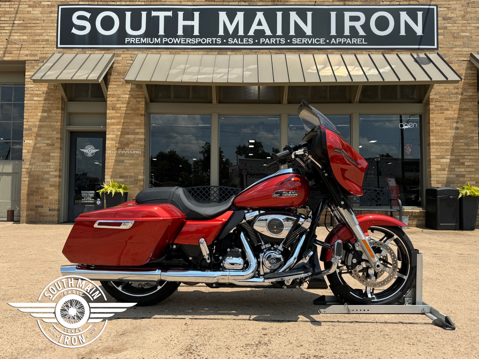 2024 Harley-Davidson Street Glide® in Paris, Texas - Photo 1