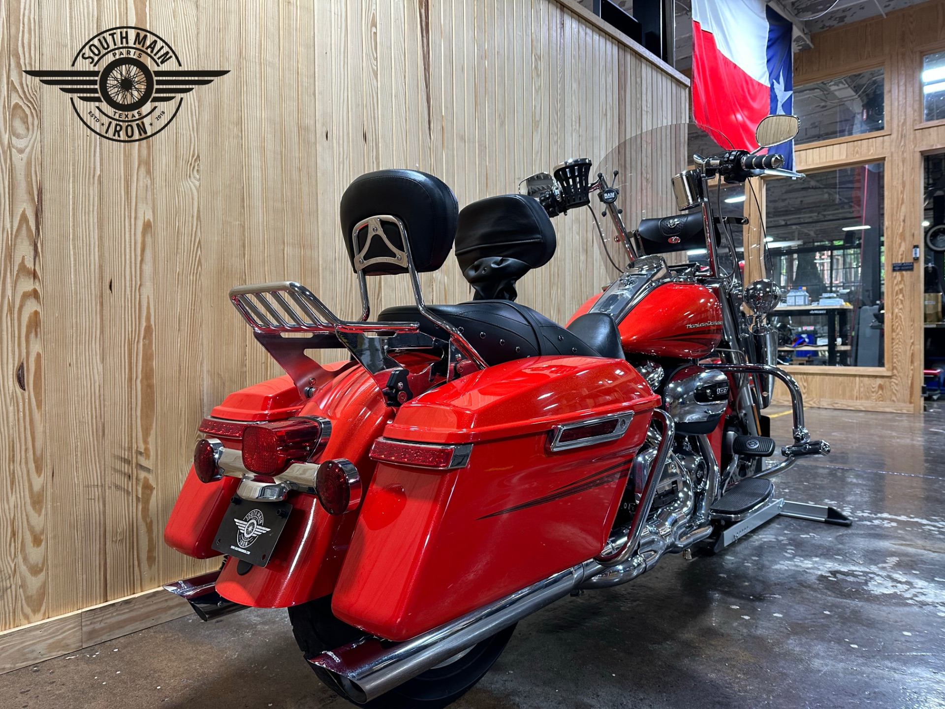2017 Harley-Davidson Road King® in Paris, Texas - Photo 6