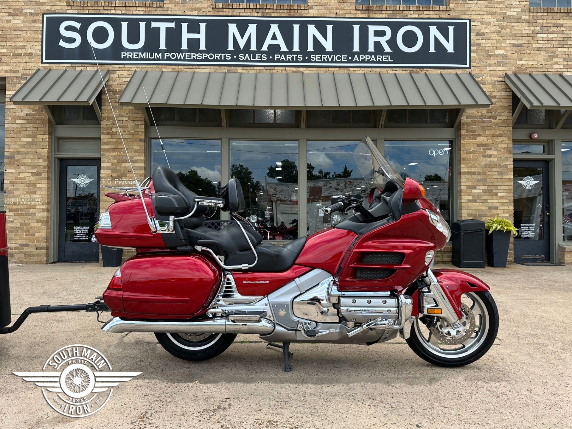 2008 Honda Gold Wing® Premium Audio in Paris, Texas - Photo 2