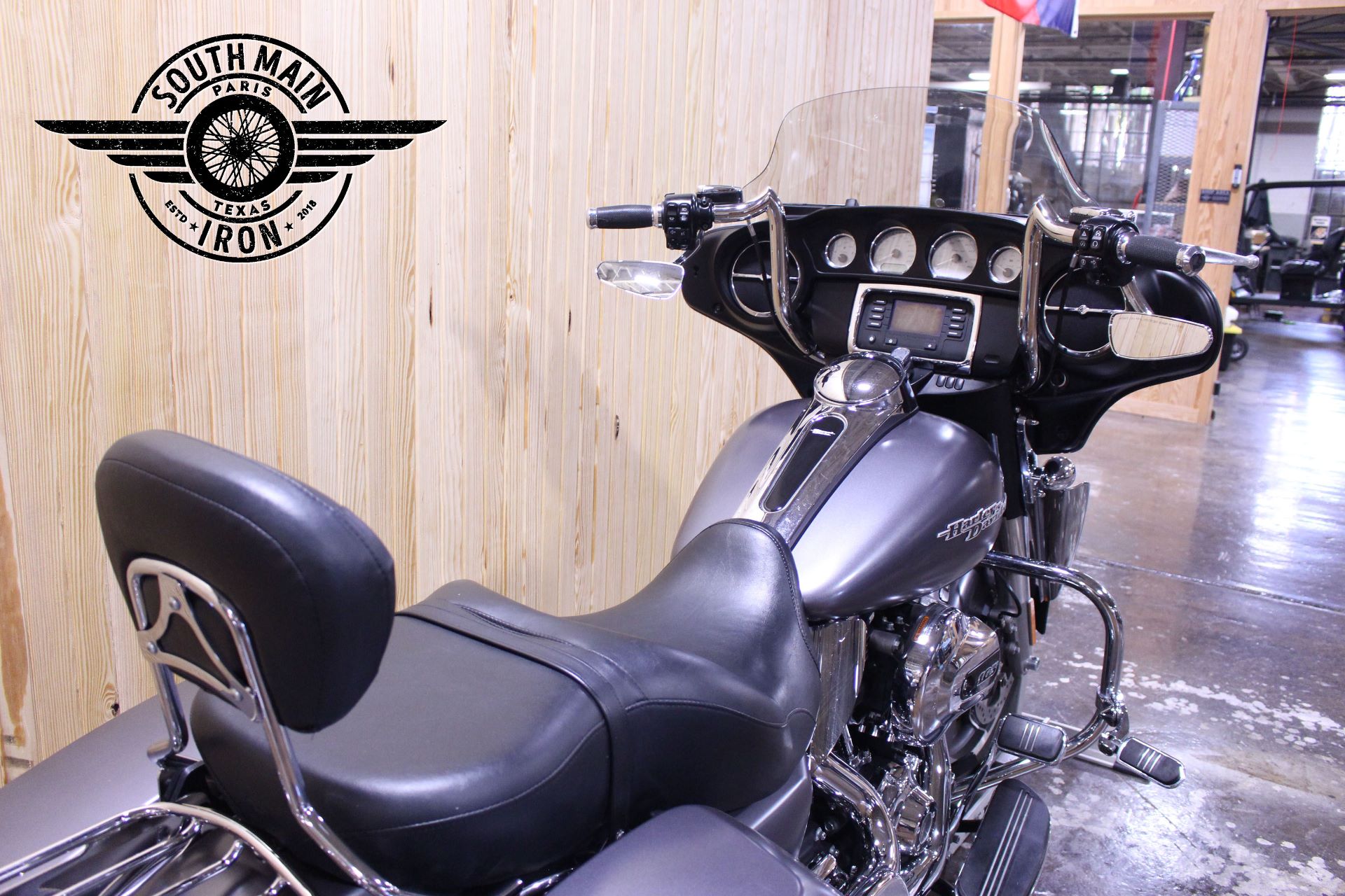 2015 Harley-Davidson Street Glide® in Paris, Texas - Photo 10