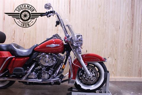 2008 Harley-Davidson Road King® Firefighter Special Edition in Paris, Texas - Photo 2