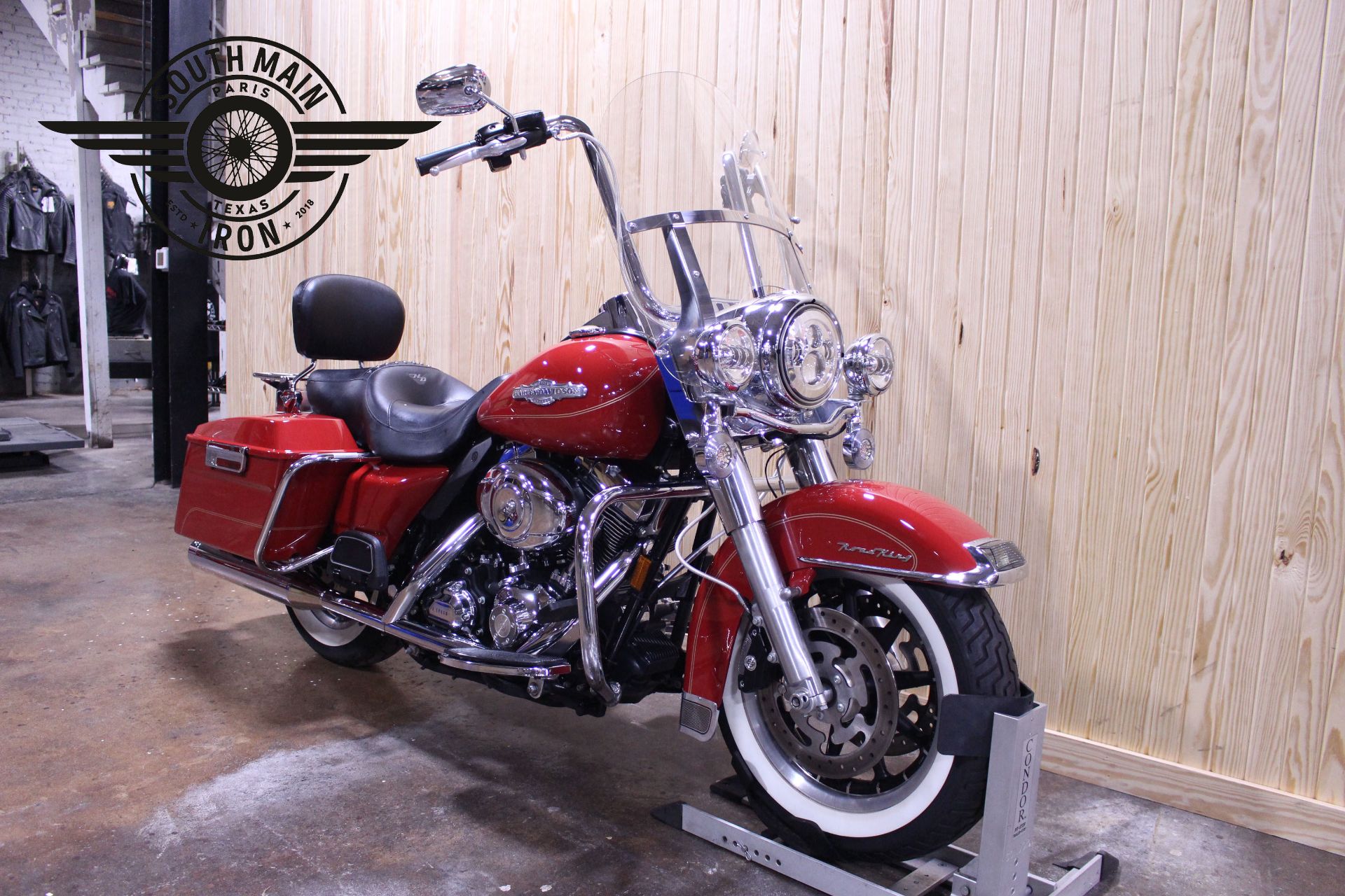 2008 Harley-Davidson Road King® Firefighter Special Edition in Paris, Texas - Photo 3
