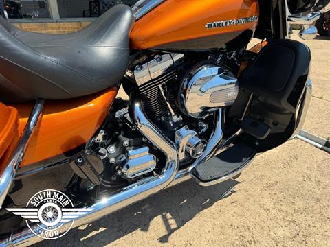 2015 Harley-Davidson Ultra Limited Low in Paris, Texas - Photo 14