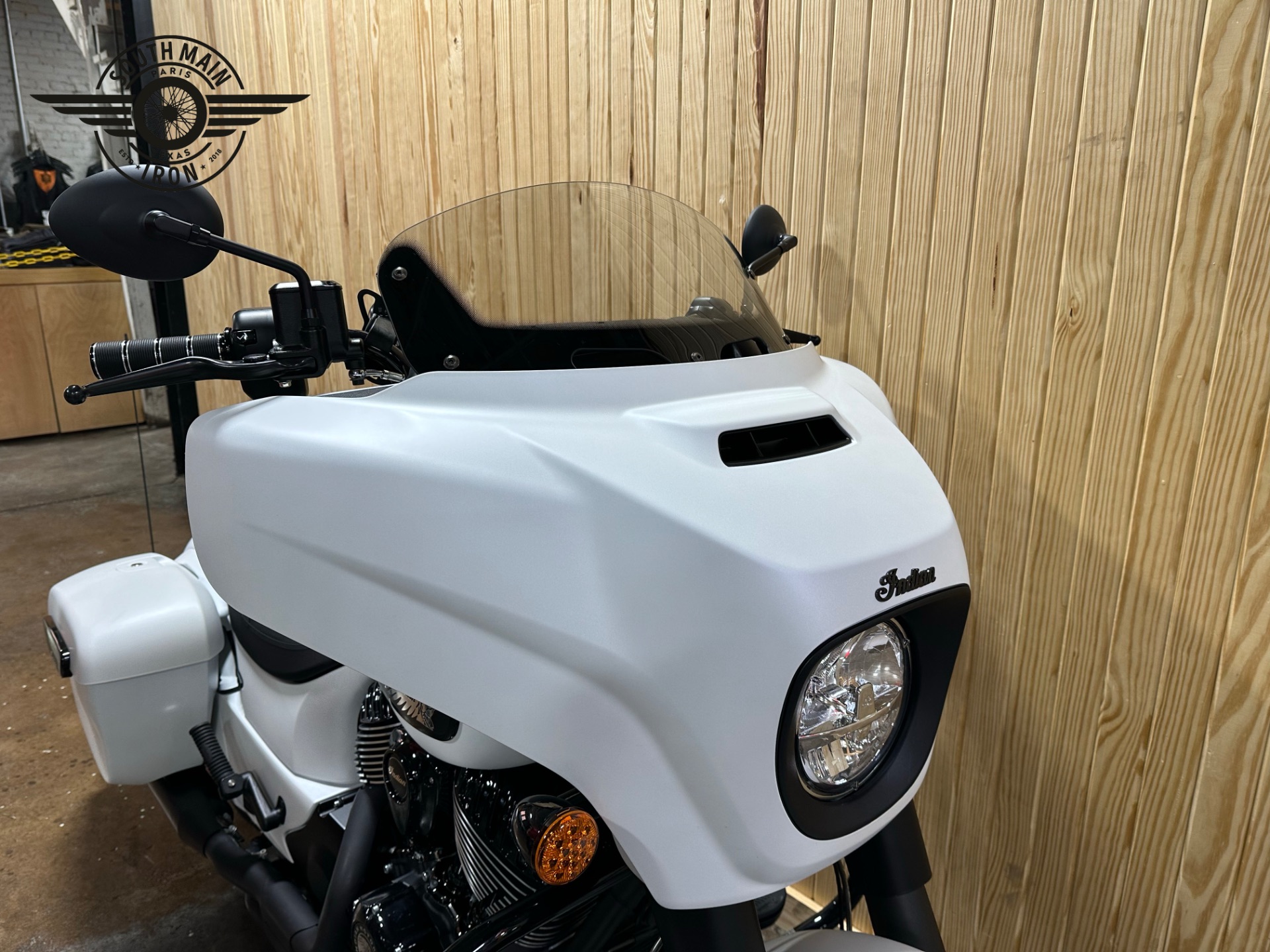 2019 Indian Motorcycle Chieftain® Dark Horse® ABS in Paris, Texas - Photo 5