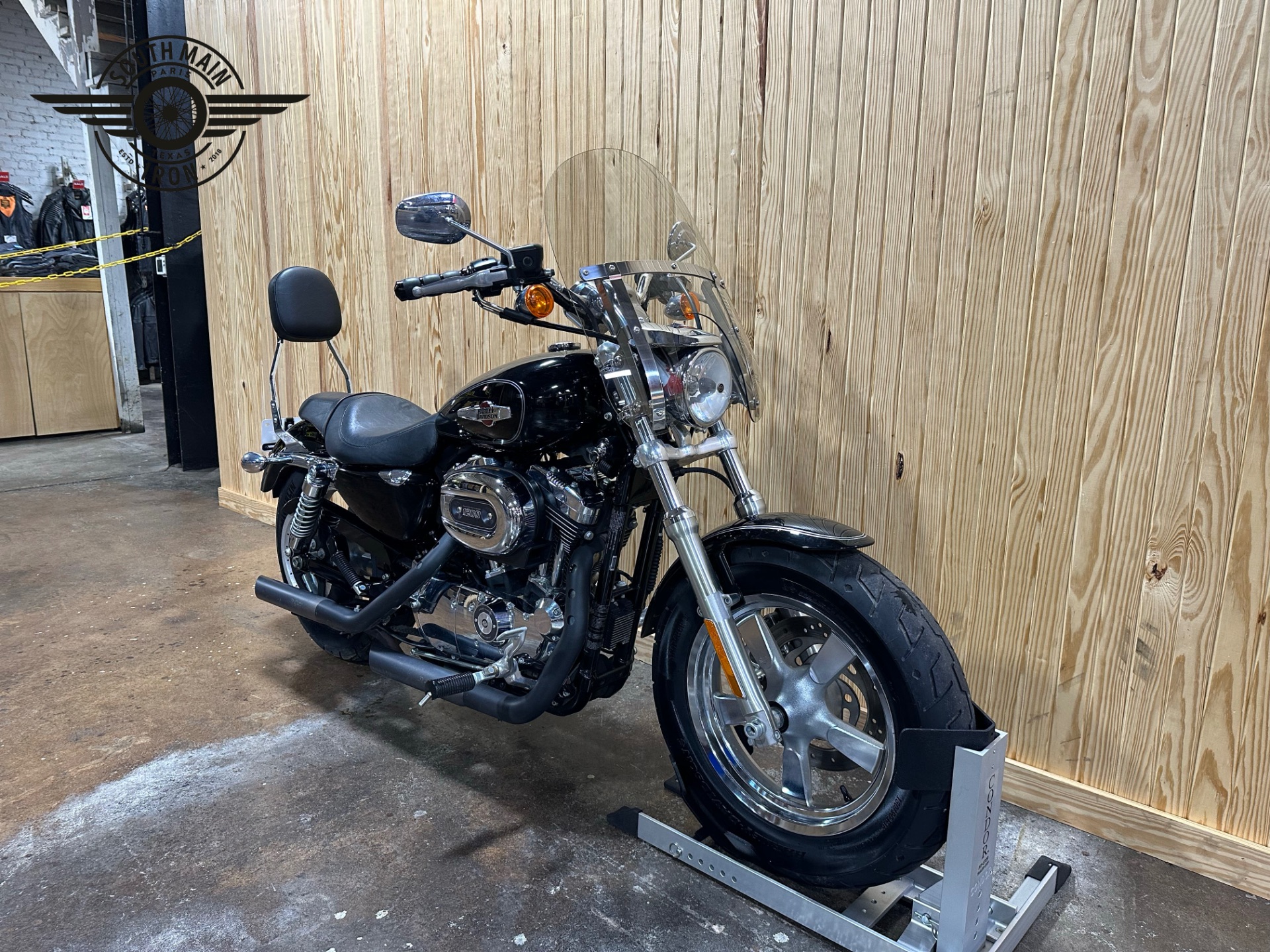 2013 Harley-Davidson Sportster® 1200 Custom in Paris, Texas - Photo 3