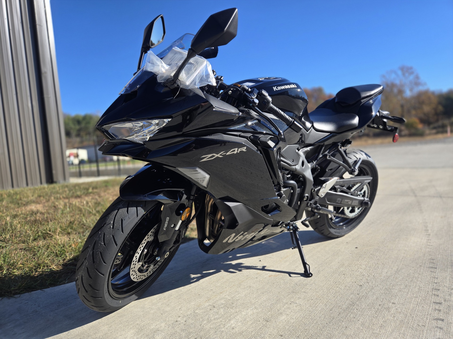 2025 Kawasaki Ninja ZX-4R ABS in Marietta, Ohio - Photo 1