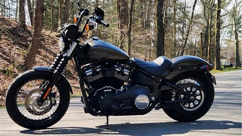 2020 Harley-Davidson Street Bob® in Marietta, Ohio - Photo 3