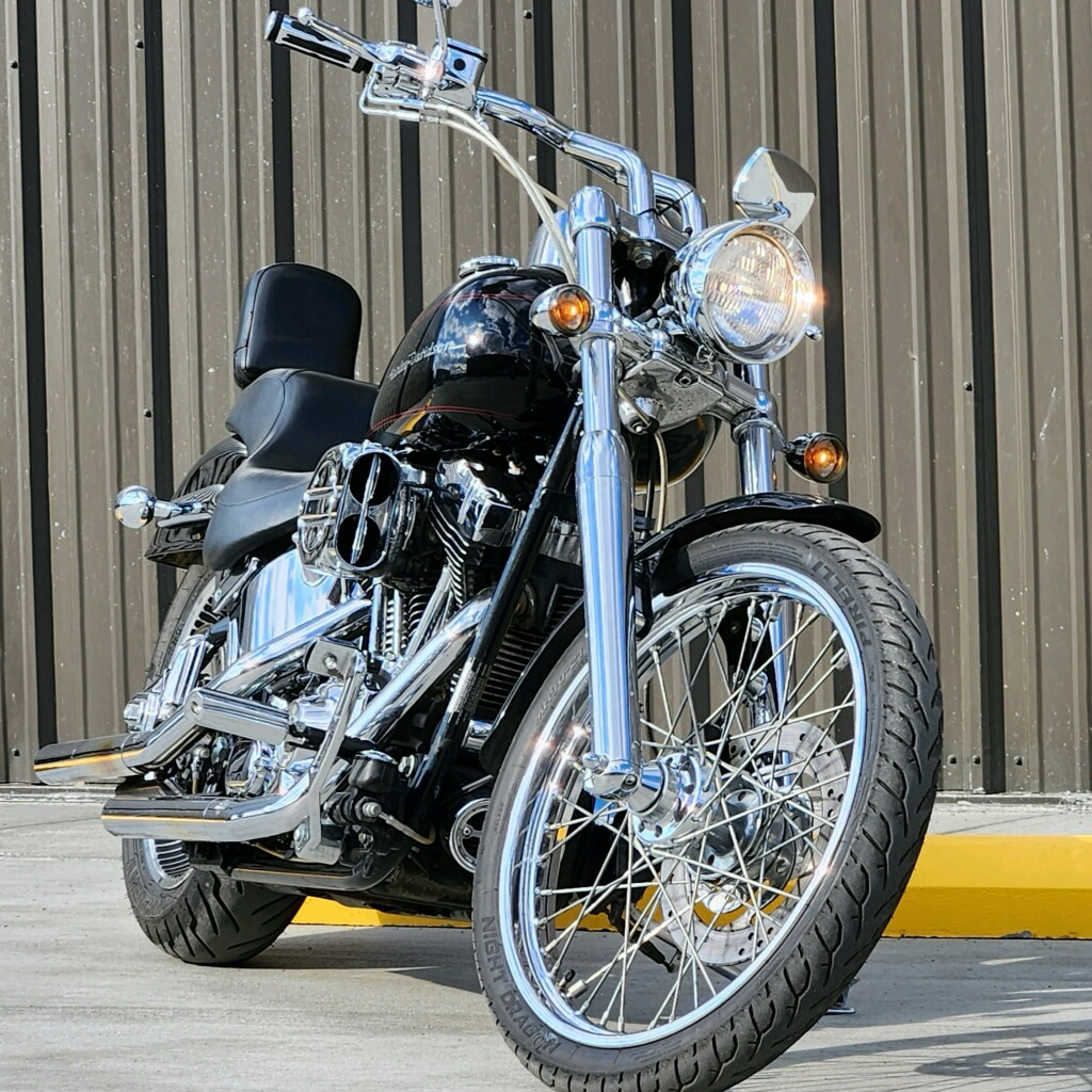 2001 Harley-Davidson FXSTD/FXSTDI Softail® Deuce™ in Marietta, Ohio - Photo 2