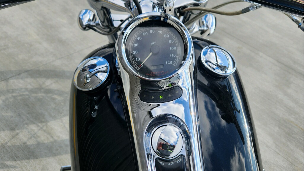 2001 Harley-Davidson FXSTD/FXSTDI Softail® Deuce™ in Marietta, Ohio - Photo 5