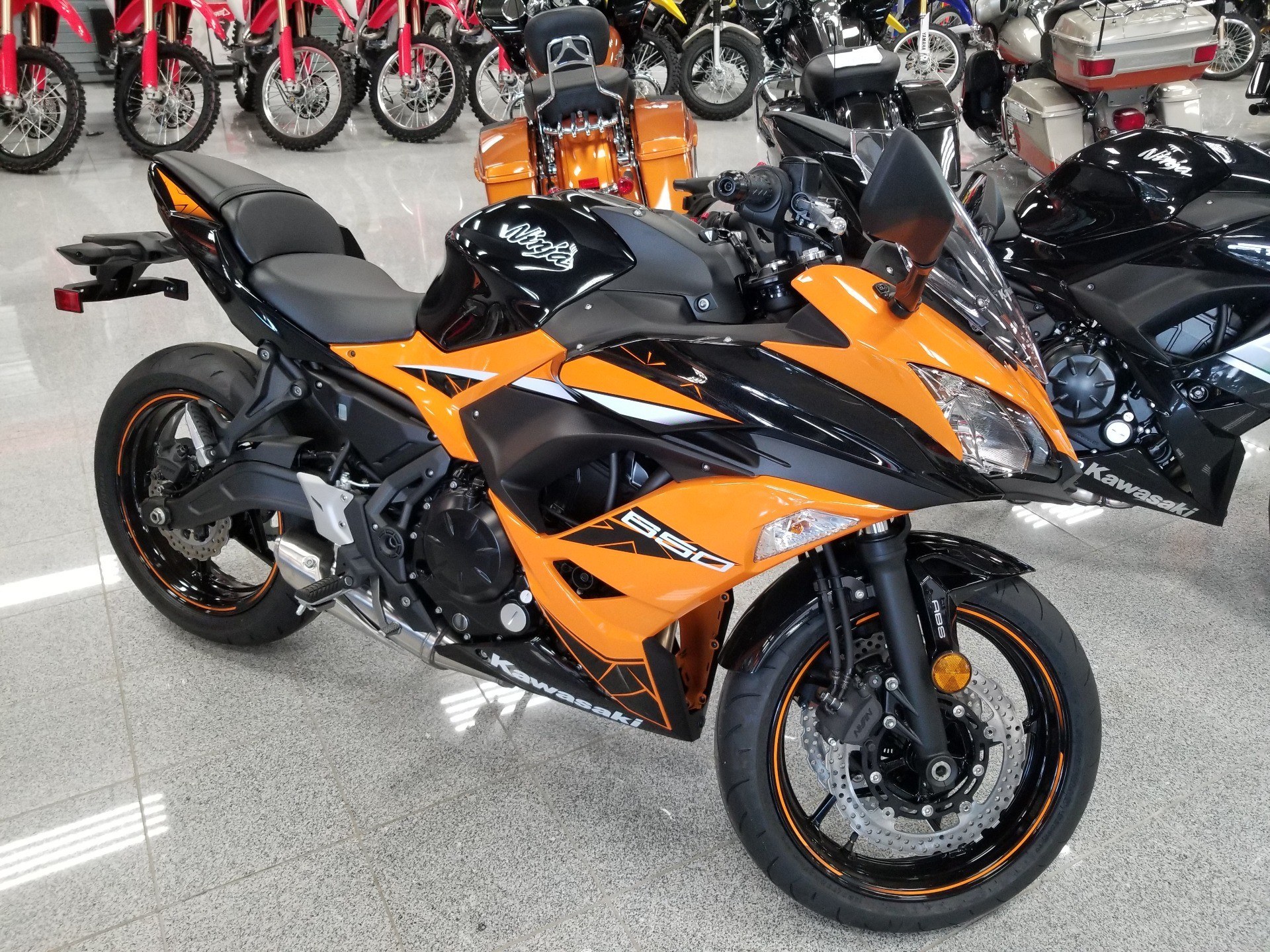 2019 Kawasaki Ninja 650 ABS 1