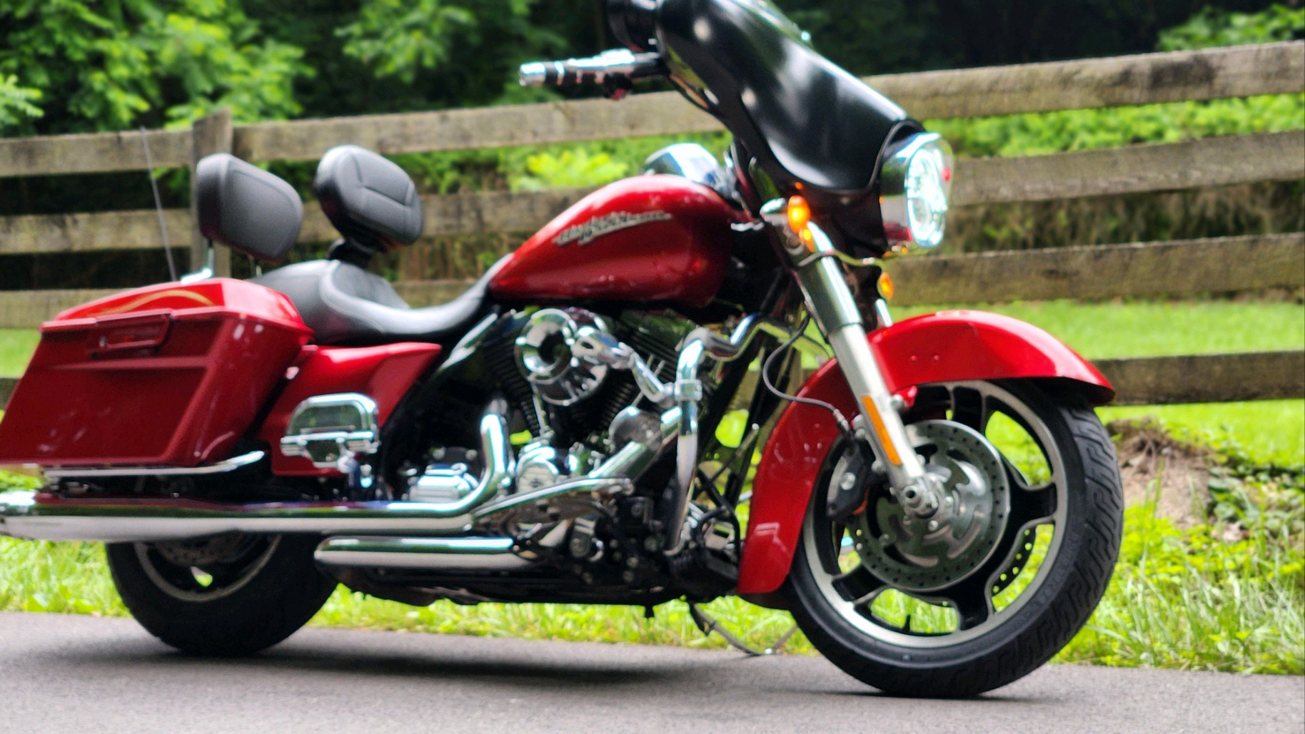 2013 Harley-Davidson Street Glide® in Marietta, Ohio - Photo 2