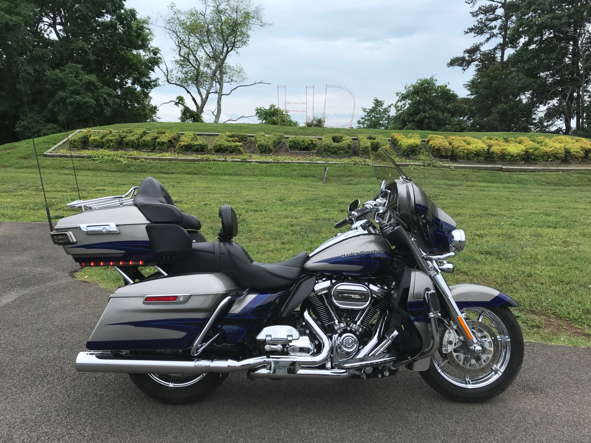 2017 Harley-Davidson CVO™ Limited in Morristown, Tennessee - Photo 1