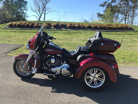 2016 Harley-Davidson TRI-GLIDE ULTRA in Morristown, Tennessee - Photo 2
