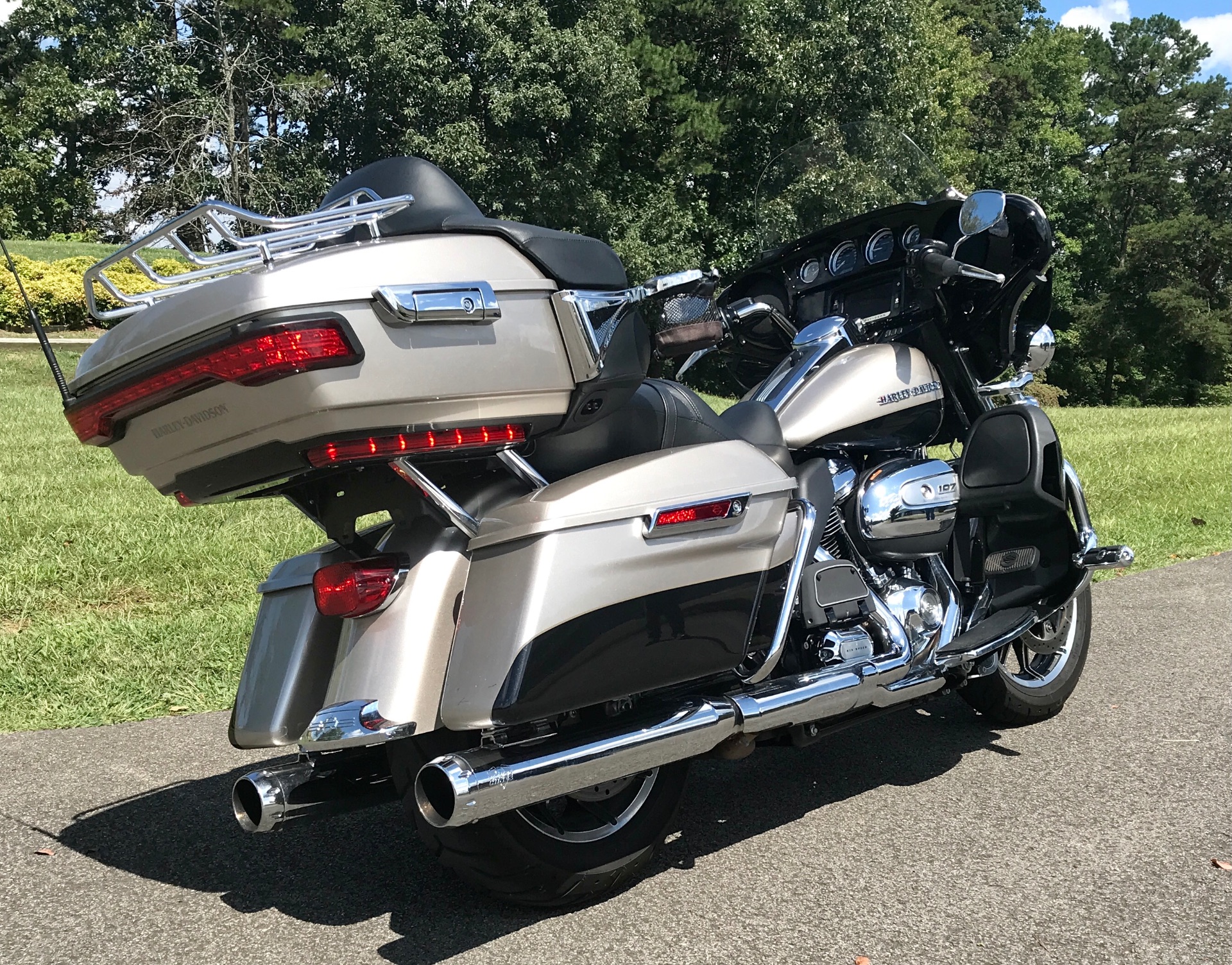 2018 Harley-Davidson Electra Glide Ultra Limited in Morristown, Tennessee - Photo 8