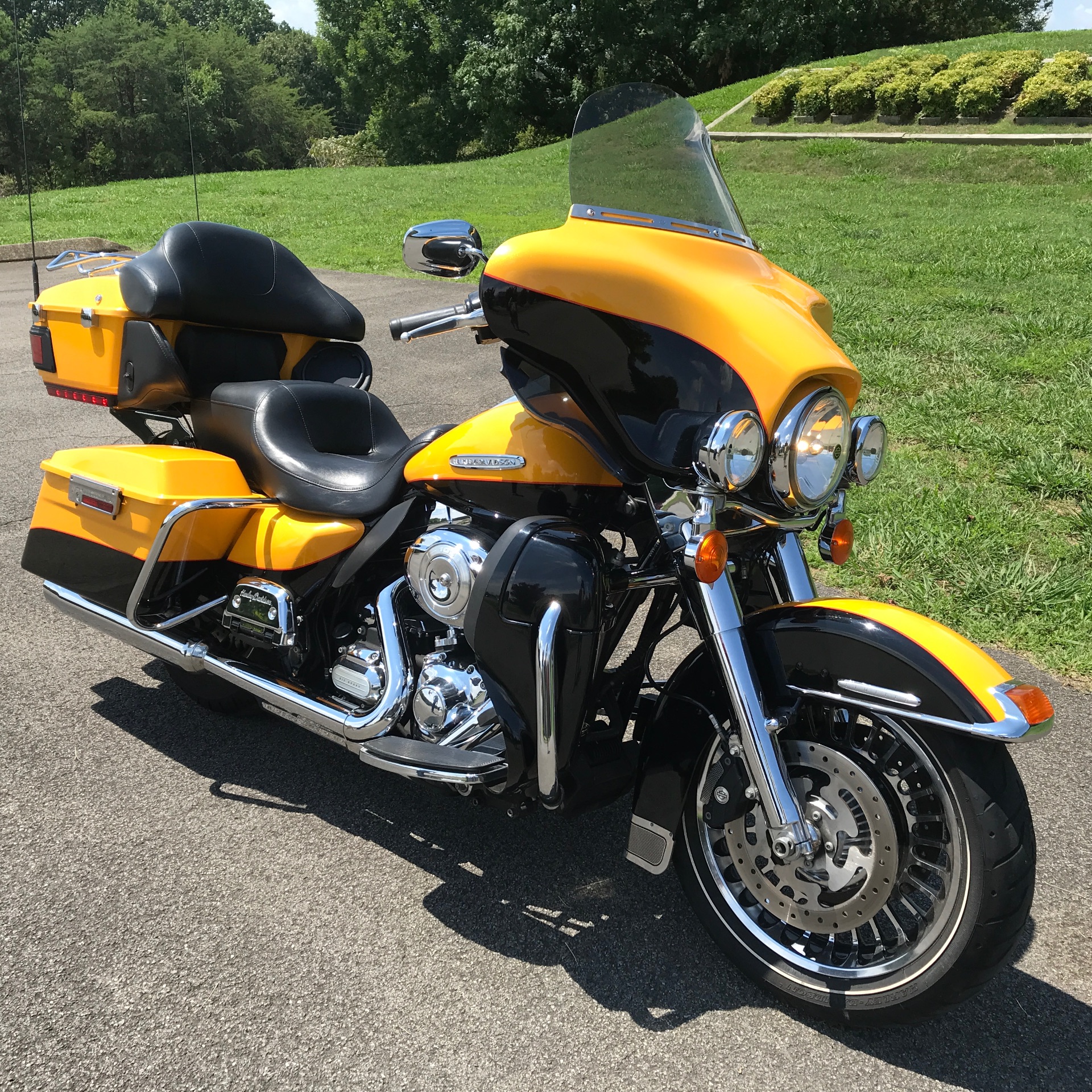 2013 Harley-Davidson Ultra Limited in Morristown, Tennessee - Photo 2