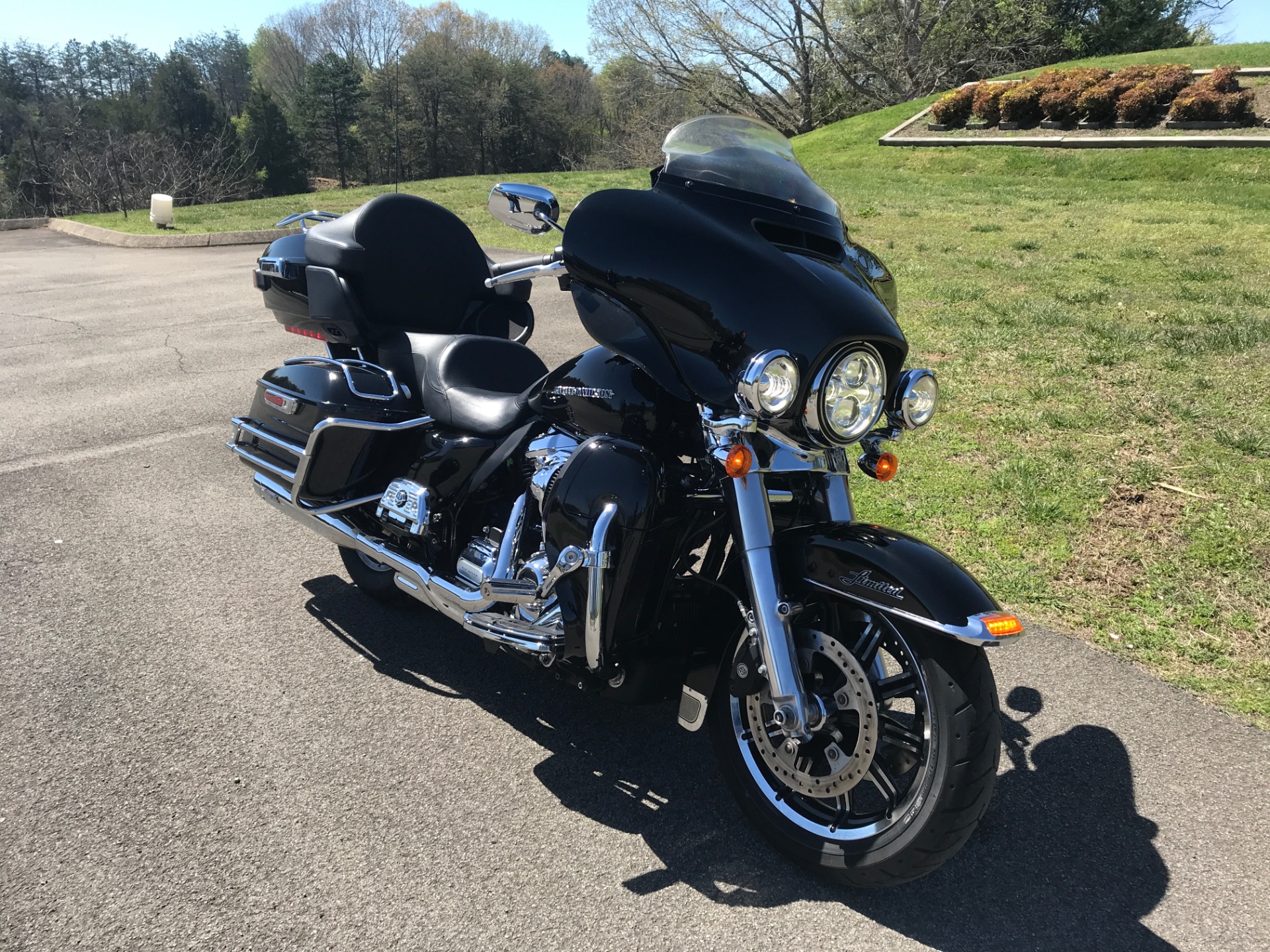 2018 Harley-Davidson ULTRA LIMITED LOW in Morristown, Tennessee - Photo 2