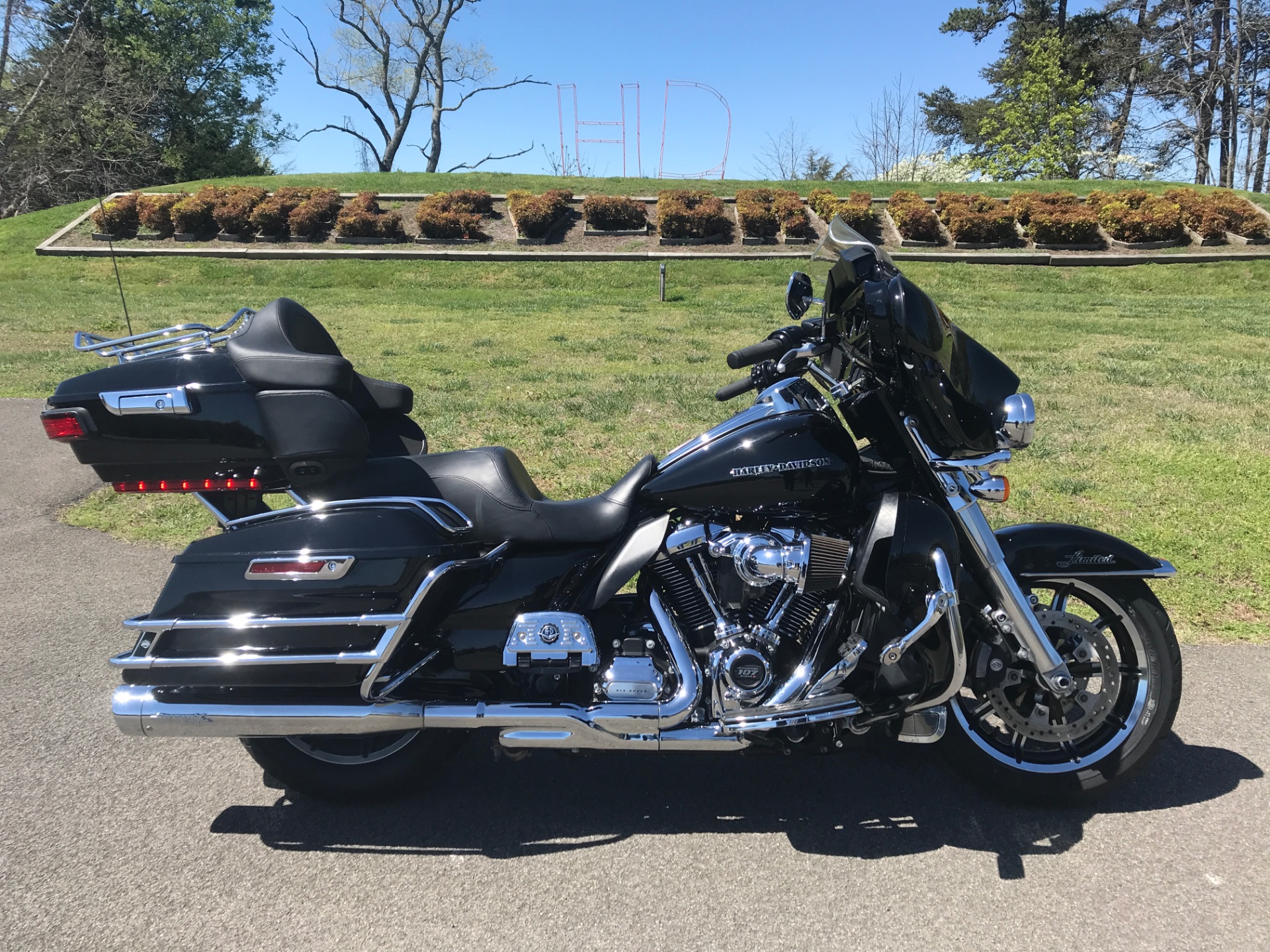 2018 Harley-Davidson ULTRA LIMITED LOW in Morristown, Tennessee - Photo 1