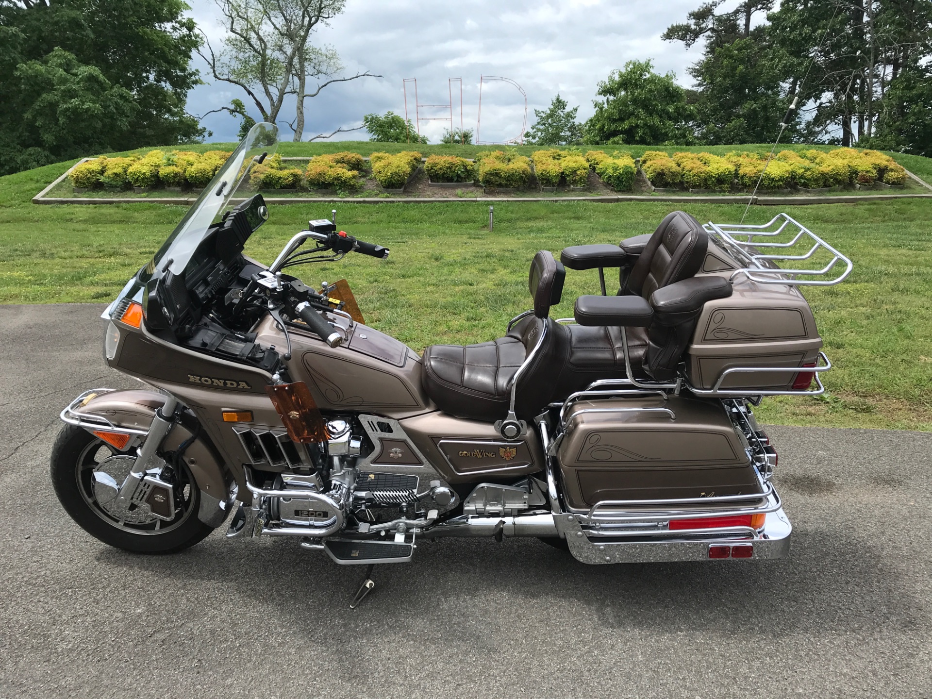 1984 Honda GL1200 in Morristown, Tennessee - Photo 2