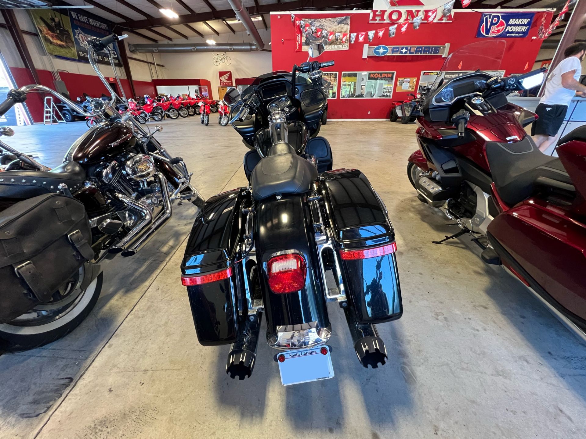 2019 Harley-Davidson Road Glide® Ultra in Clinton, South Carolina - Photo 4