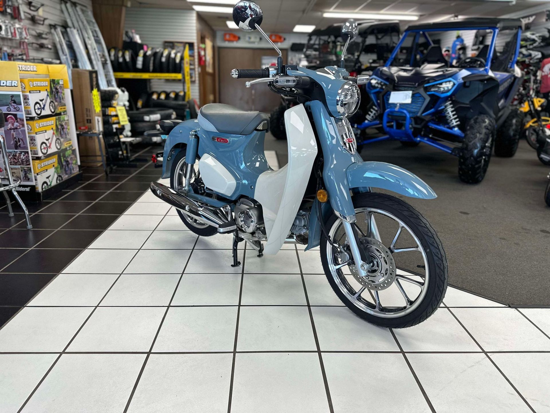 2023 Honda Super Cub C125 ABS in Oklahoma City, Oklahoma - Photo 2