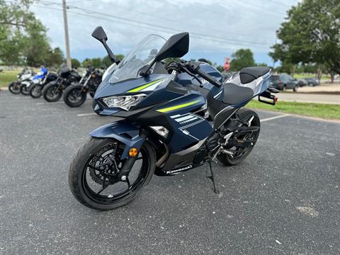 2022 Kawasaki Ninja 400 in Oklahoma City, Oklahoma - Photo 7