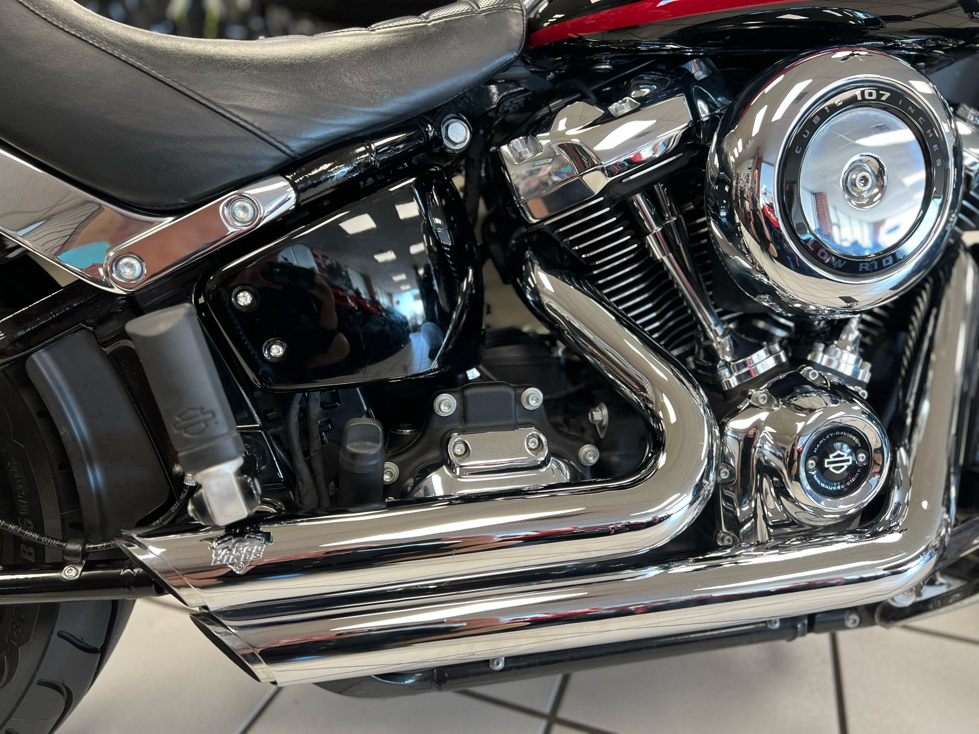 2019 Harley-Davidson Low Rider® in Oklahoma City, Oklahoma - Photo 5