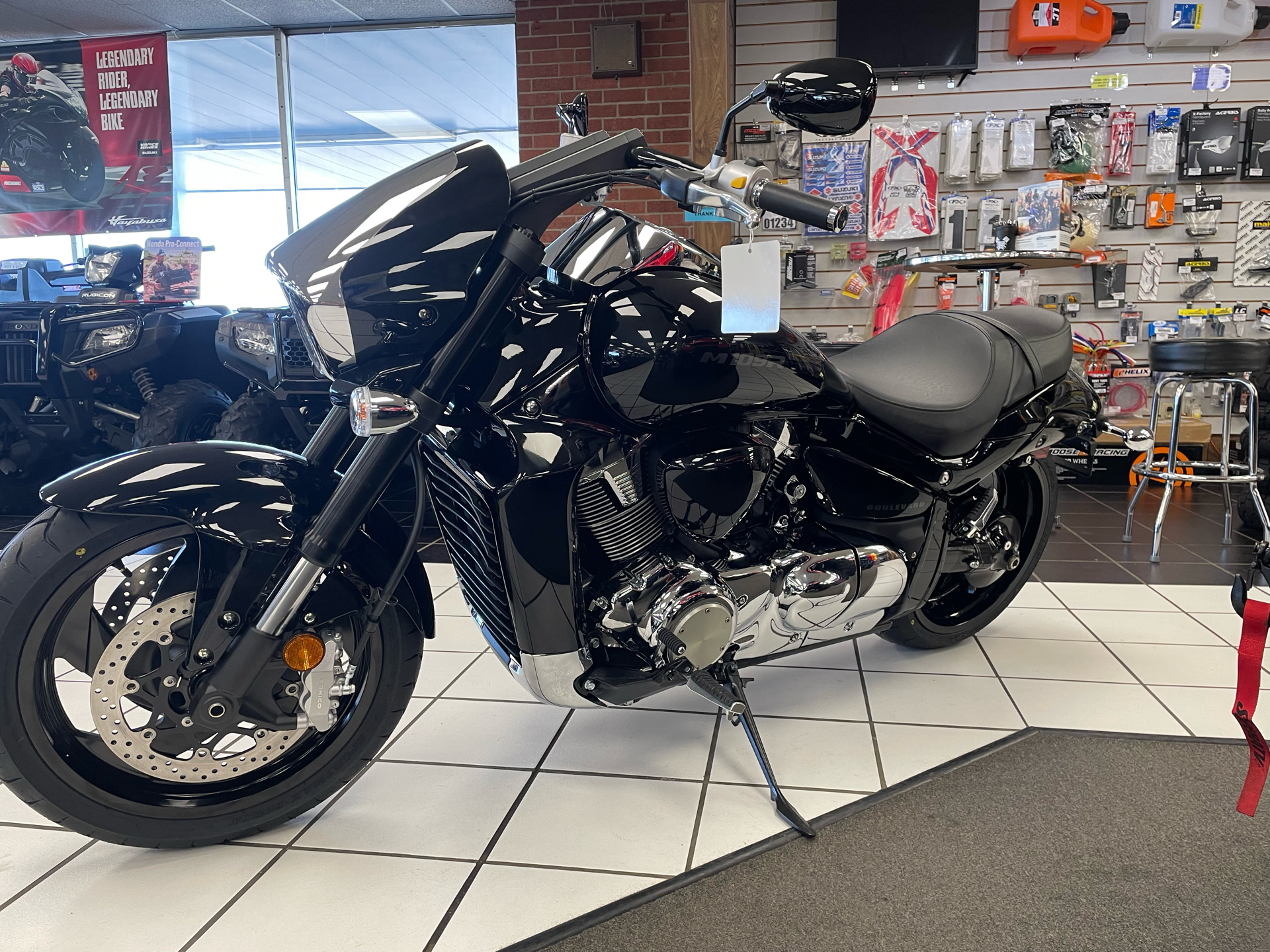 2024 Suzuki Boulevard M109R in Oklahoma City, Oklahoma - Photo 4