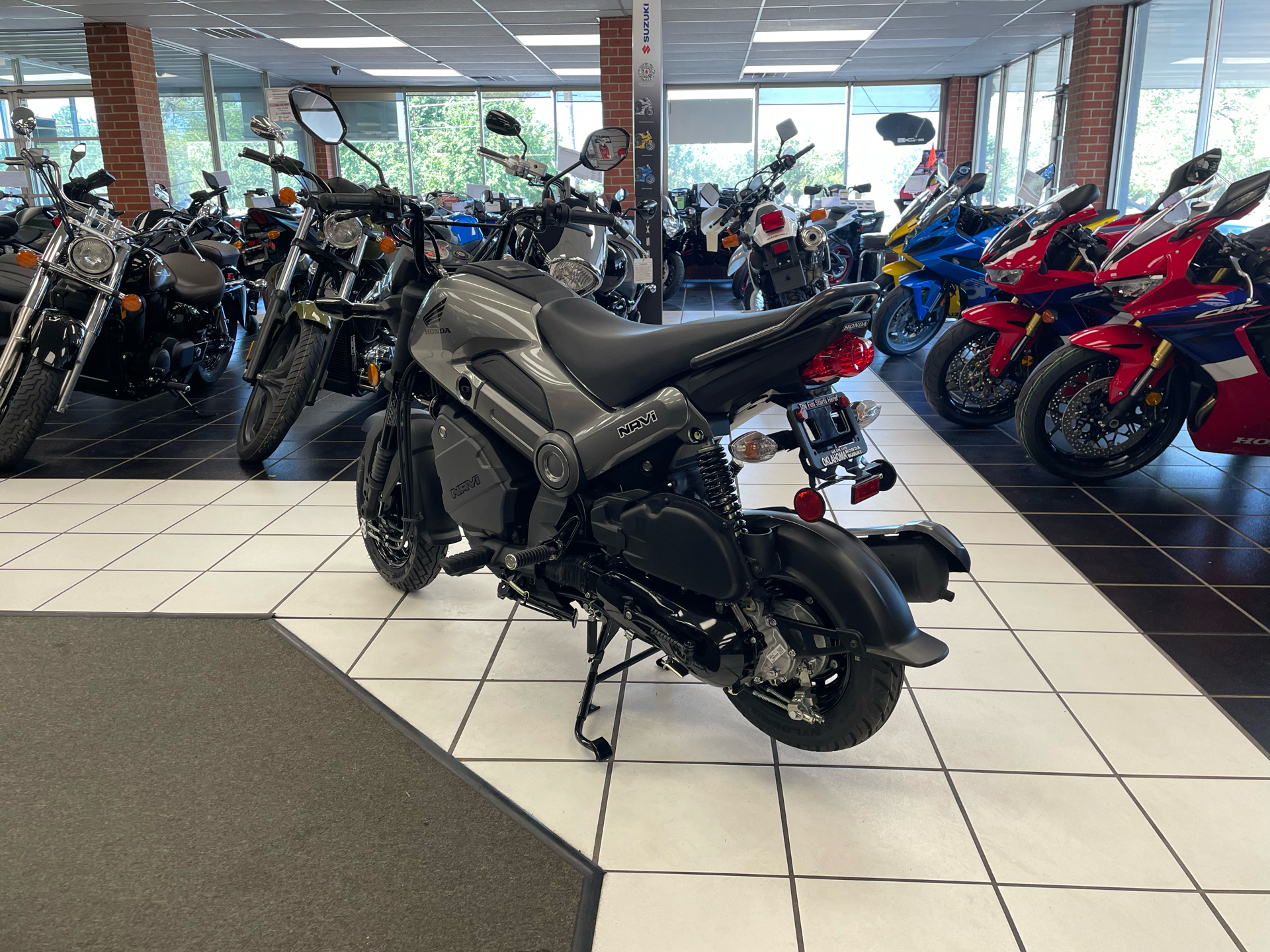 2024 Honda Navi in Oklahoma City, Oklahoma - Photo 4