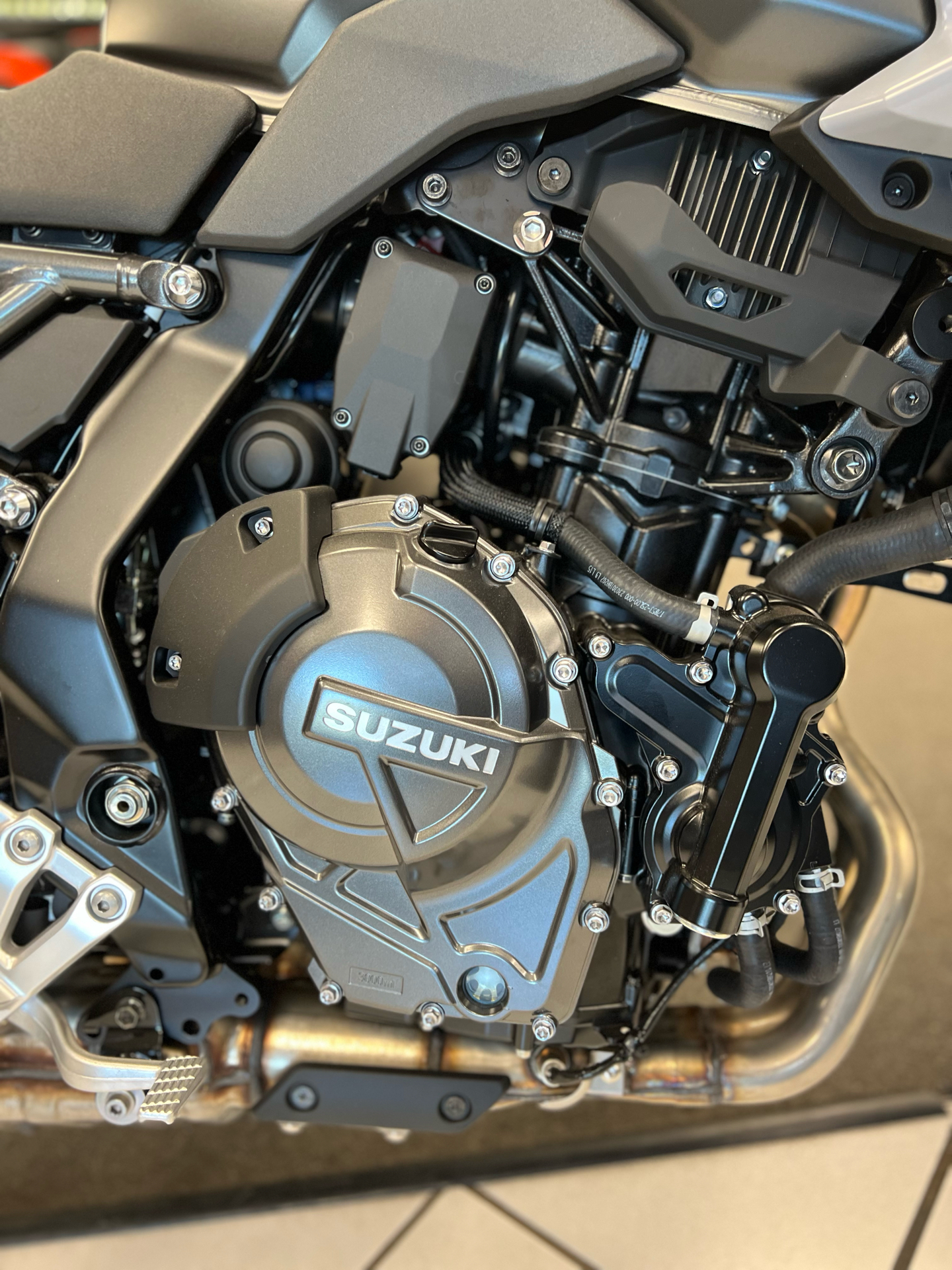 2024 Suzuki GSX-8S in Oklahoma City, Oklahoma - Photo 9