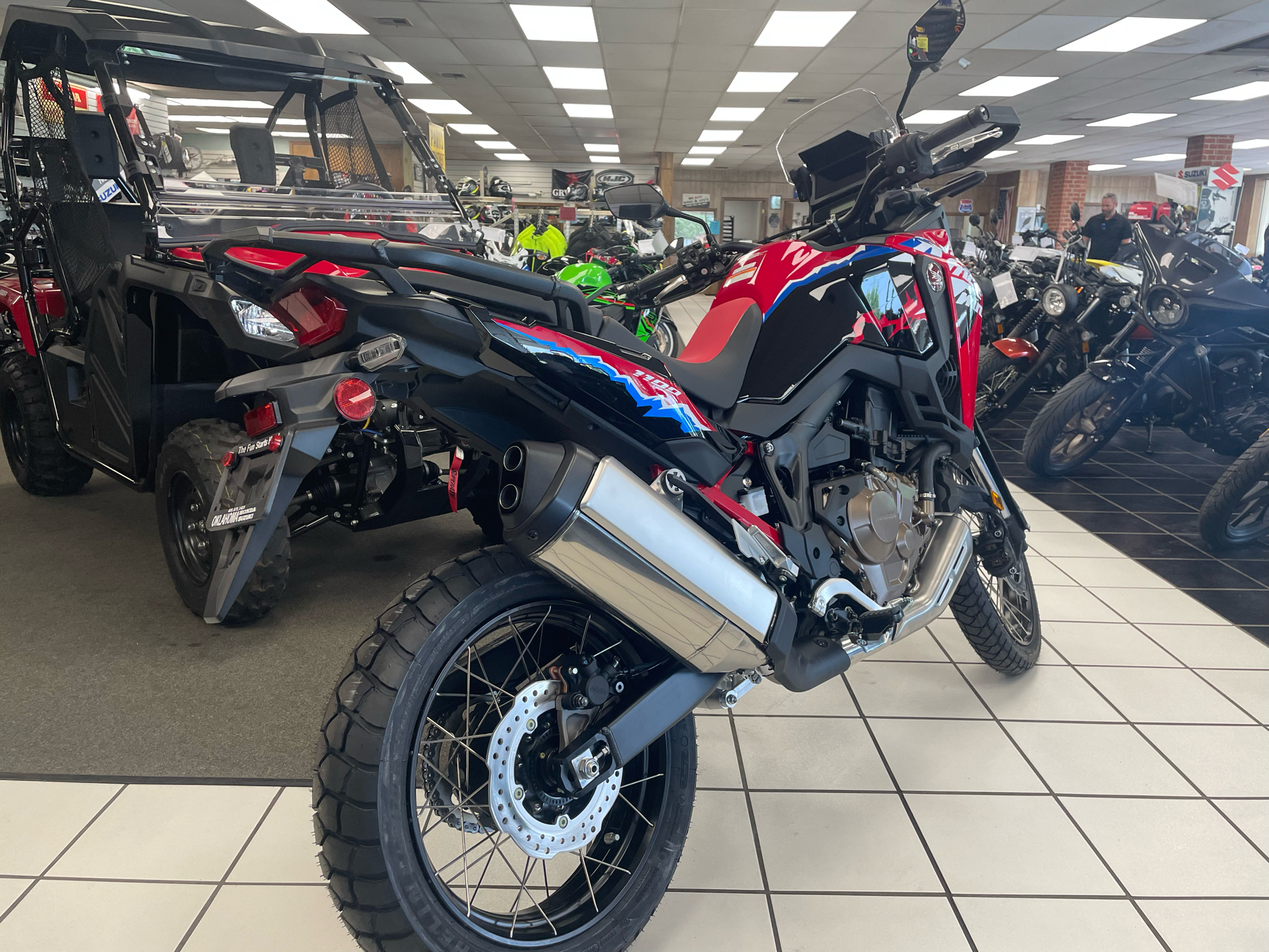 2024 Honda Africa Twin in Oklahoma City, Oklahoma - Photo 5