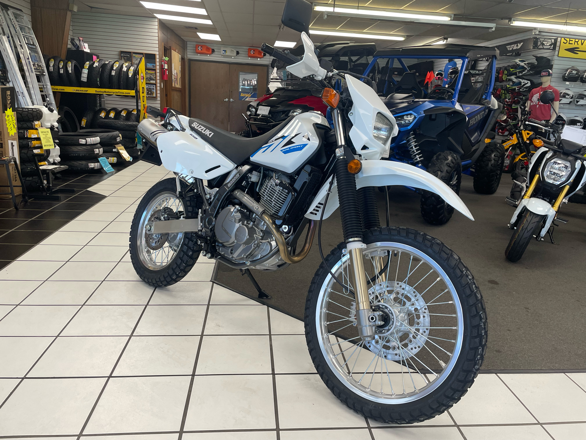 2025 Suzuki DR650S in Oklahoma City, Oklahoma - Photo 2