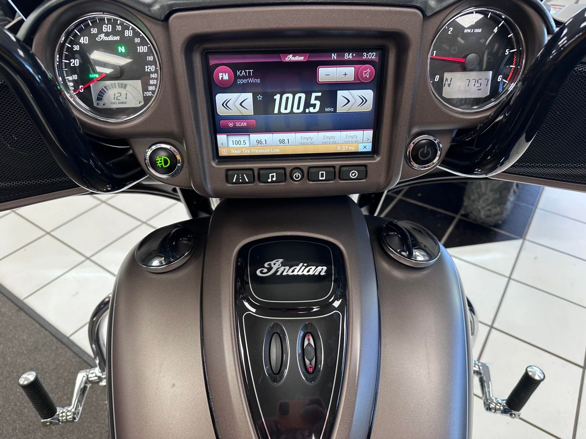 2018 Indian Motorcycle Chieftain® Limited ABS in Oklahoma City, Oklahoma - Photo 5