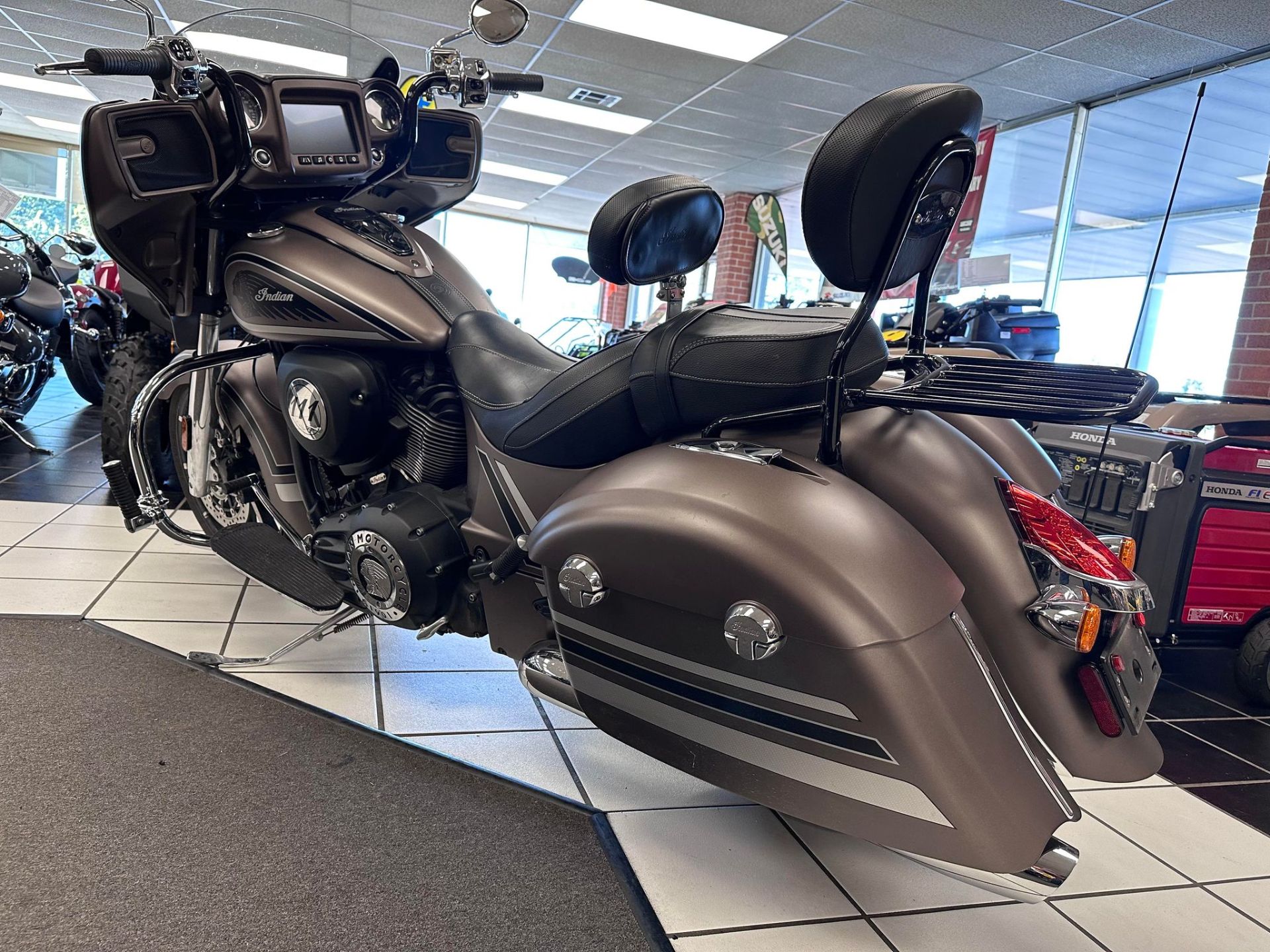 2018 Indian Motorcycle Chieftain® Limited ABS in Oklahoma City, Oklahoma - Photo 11
