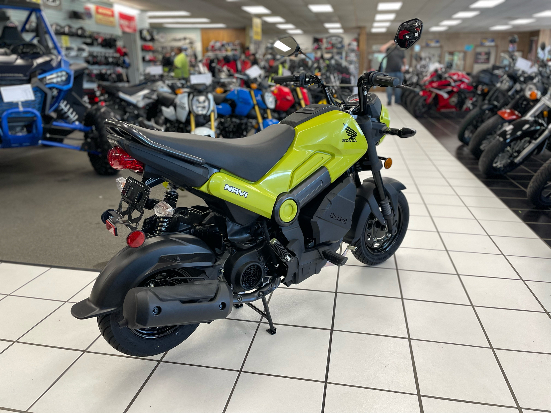 2023 Honda Navi in Oklahoma City, Oklahoma - Photo 5