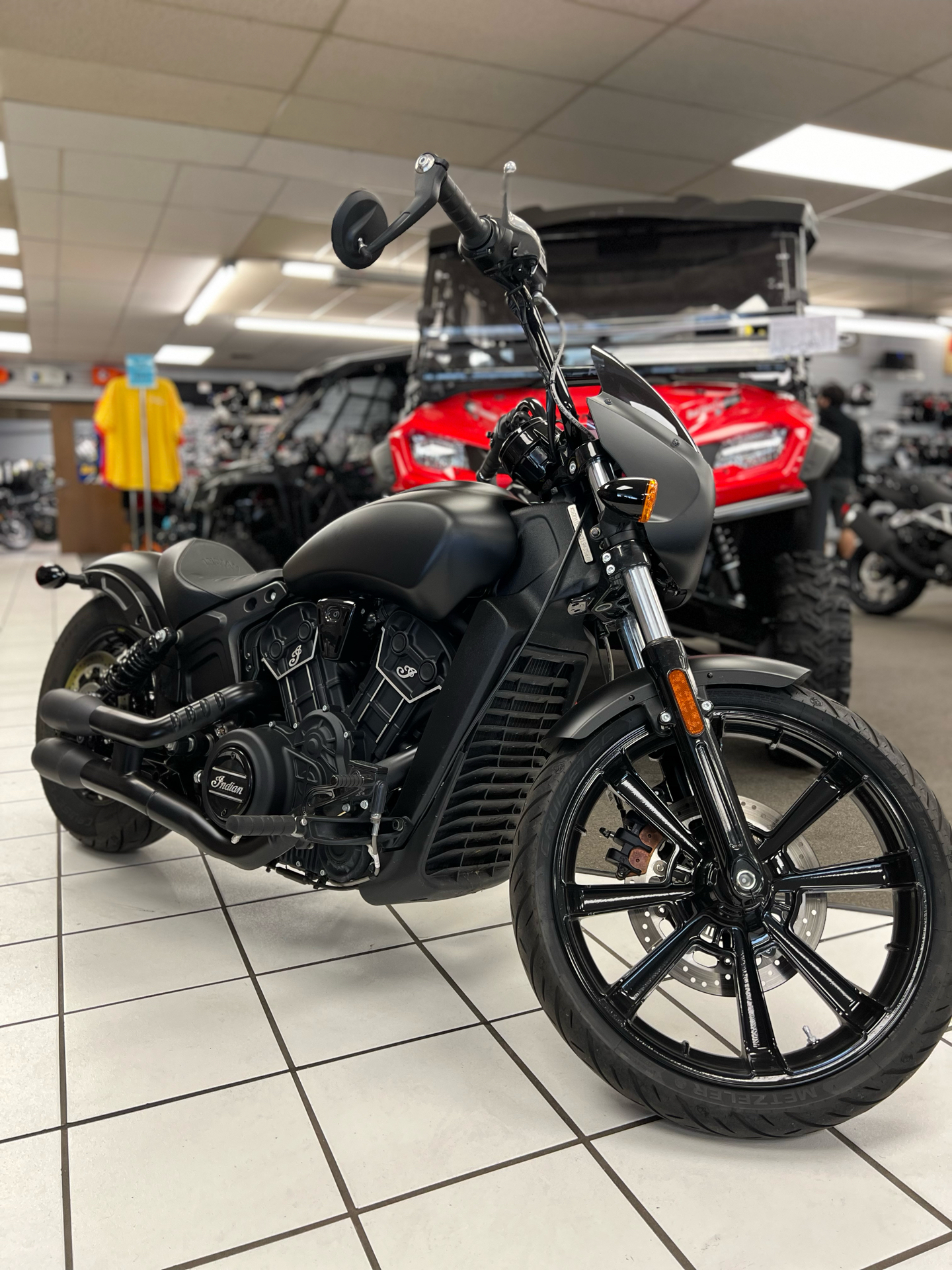2023 Indian Motorcycle Scout® Rogue ABS in Oklahoma City, Oklahoma - Photo 3