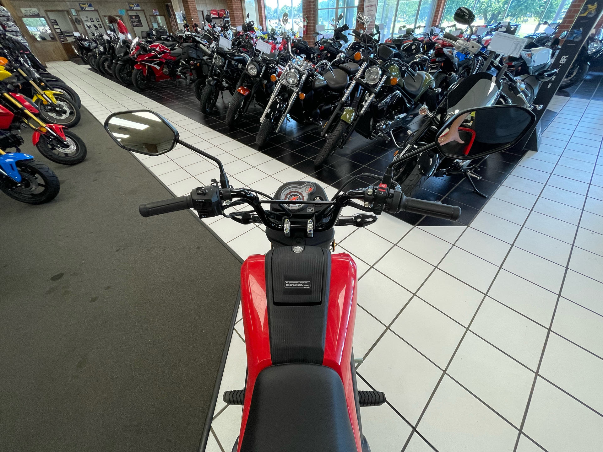 2023 Honda Navi in Oklahoma City, Oklahoma - Photo 6