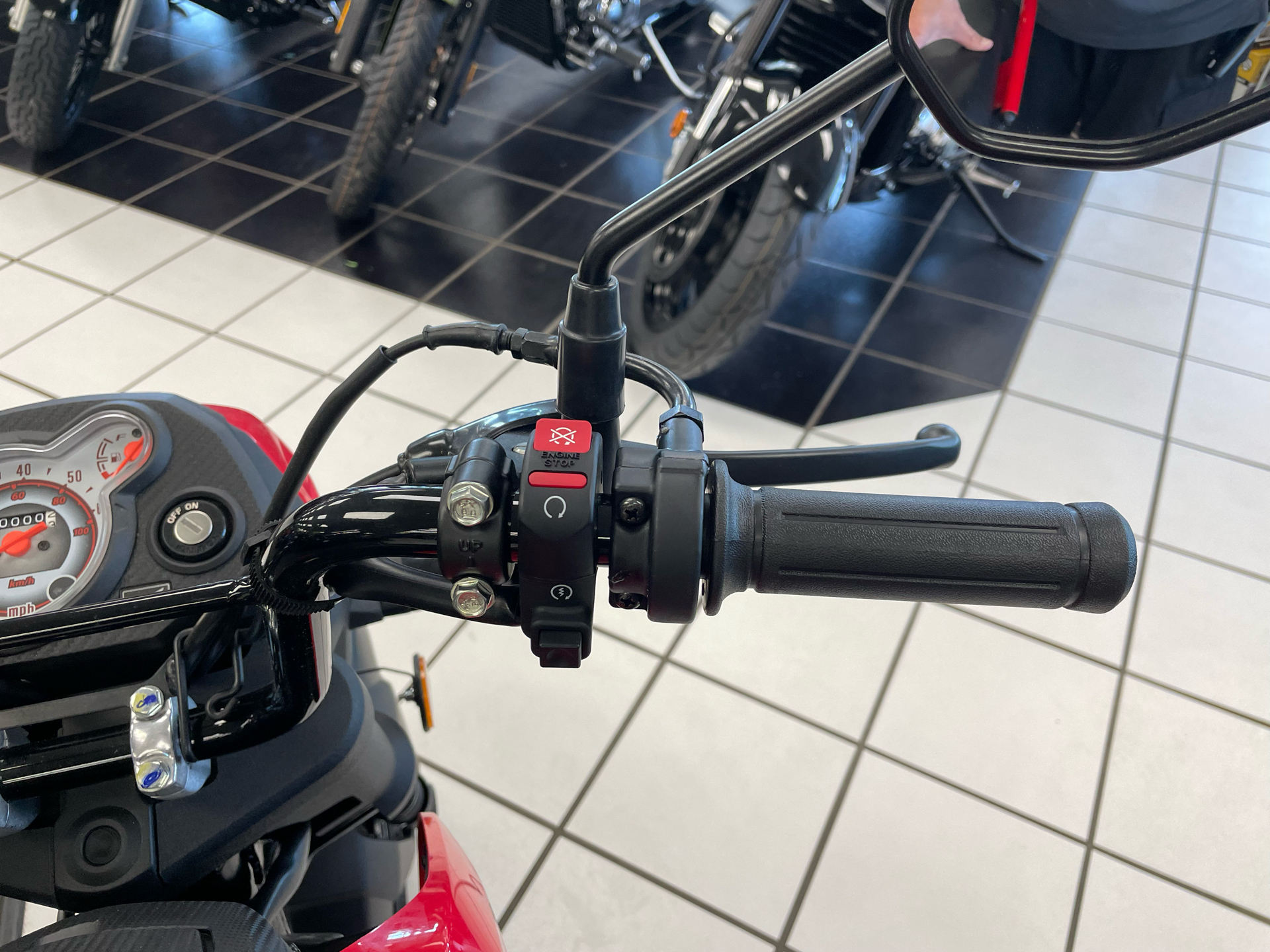 2023 Honda Navi in Oklahoma City, Oklahoma - Photo 9