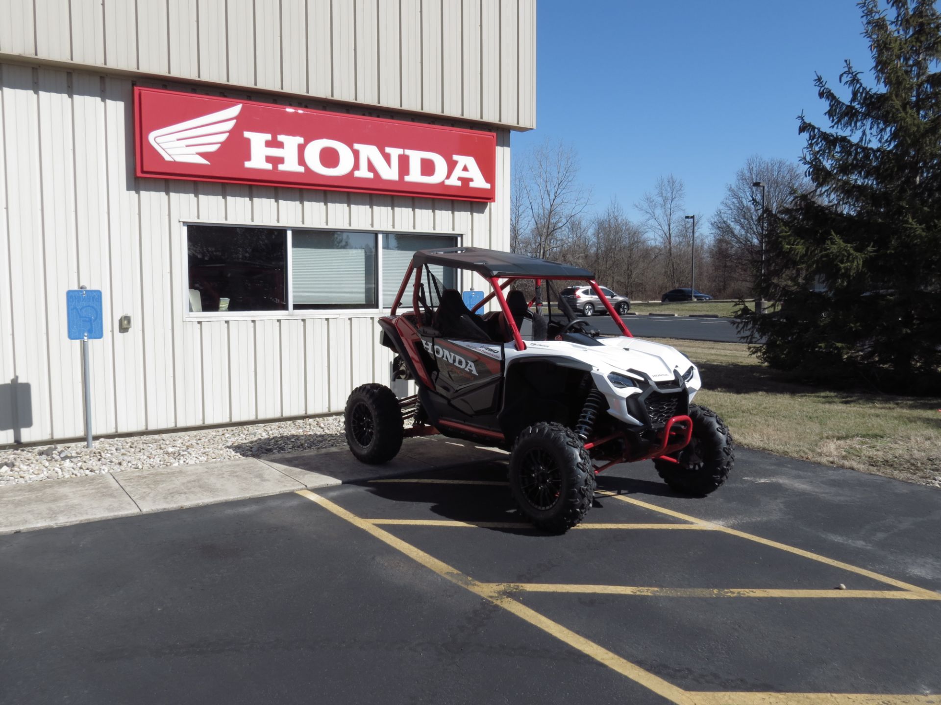 2023 Honda Talon 1000RS FOX Live Valve in Lima, Ohio - Photo 4