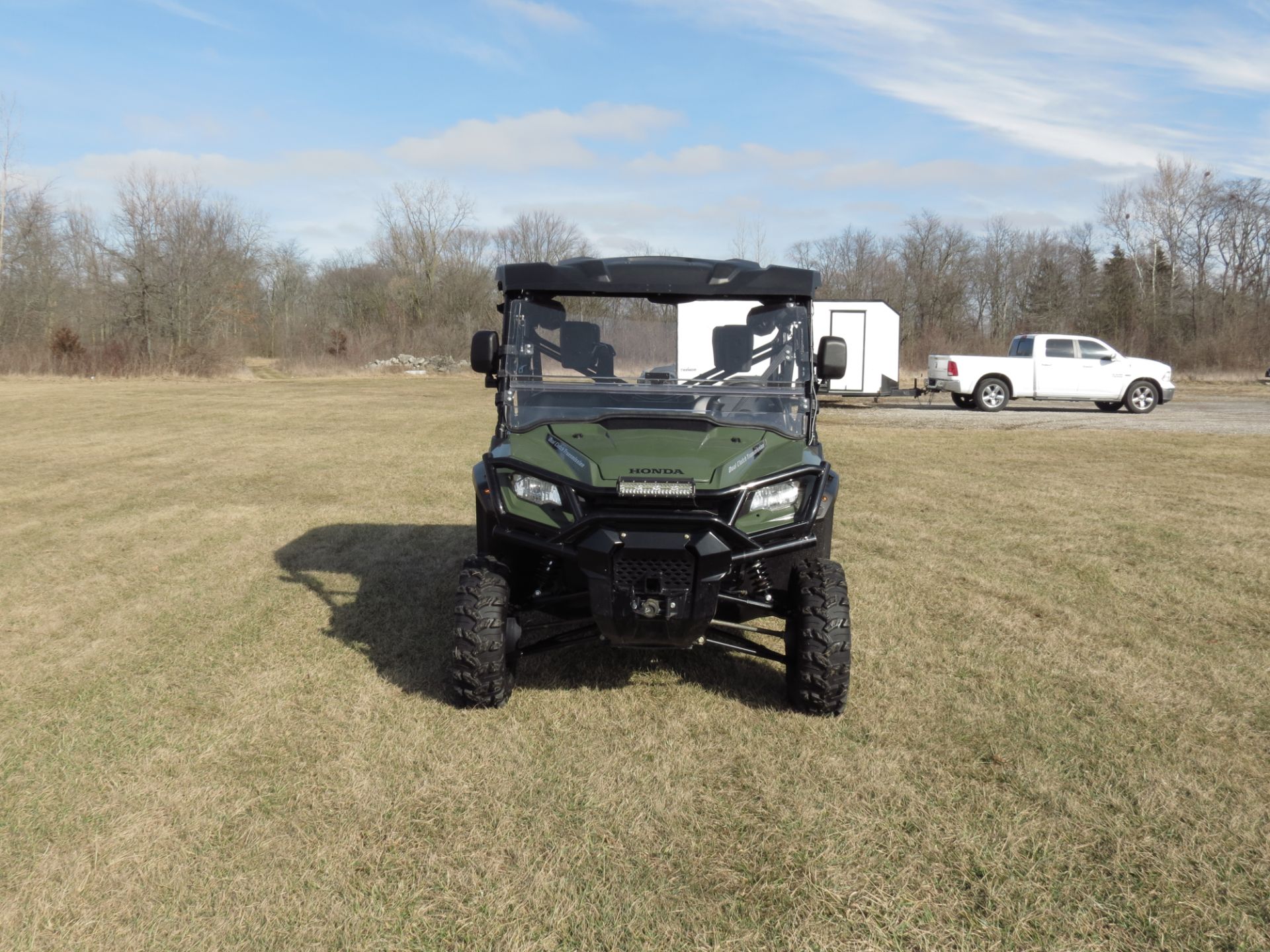 2023 Honda Pioneer 1000-6 Deluxe Crew in Lima, Ohio - Photo 3