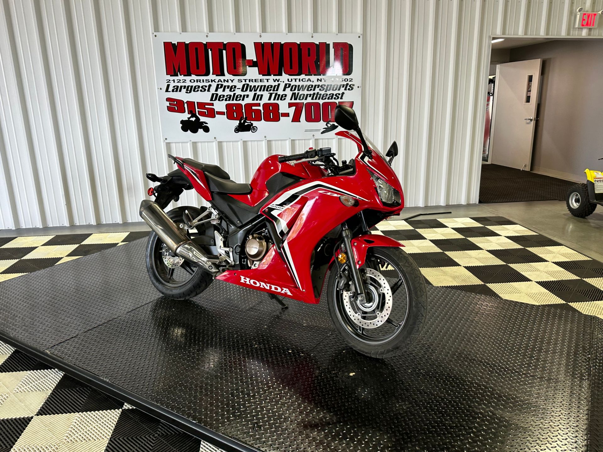 2021 Honda CBR300R ABS in Utica, New York - Photo 4