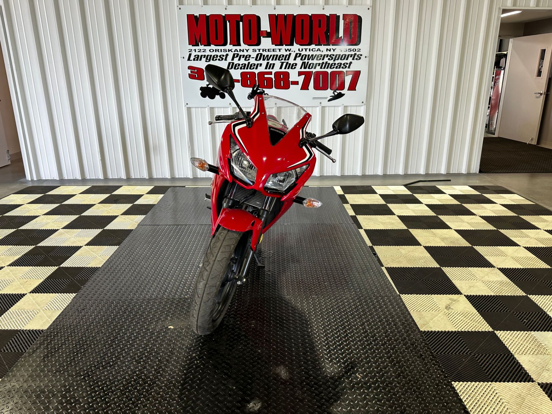 2021 Honda CBR300R ABS in Utica, New York - Photo 10