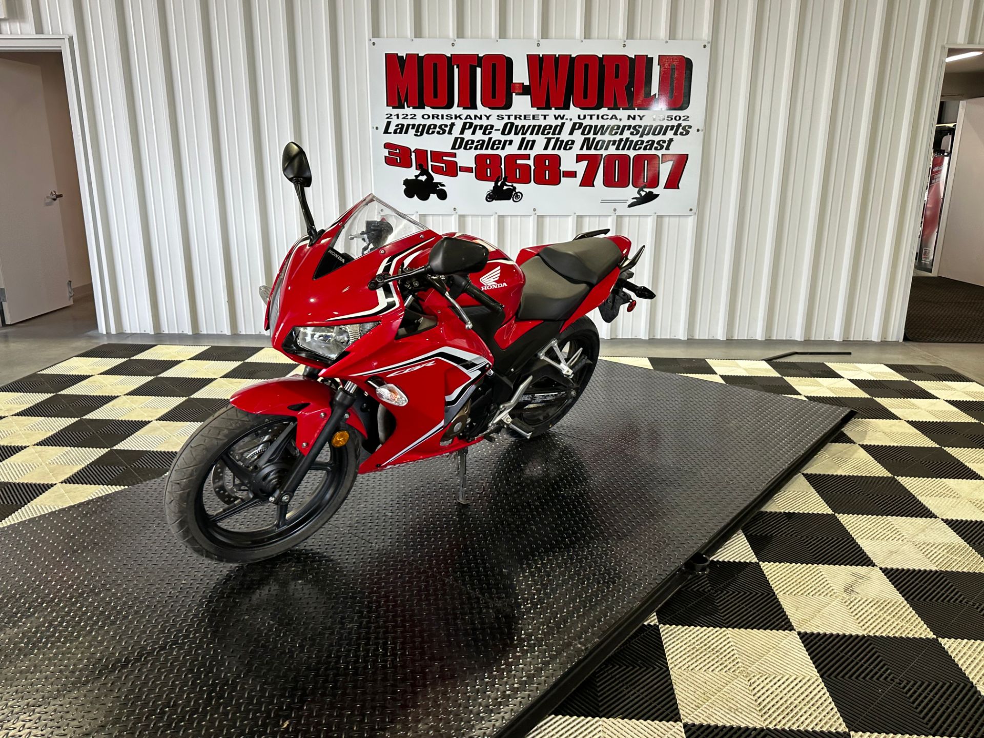 2021 Honda CBR300R ABS in Utica, New York - Photo 16