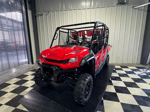 2023 Honda Pioneer 1000-6 Deluxe Crew in Utica, New York