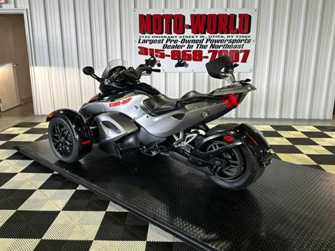 2012 Can-Am Spyder® RS-S SM5 in Utica, New York - Photo 6