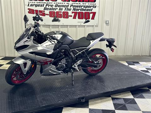 2024 Suzuki GSX-8R in Utica, New York - Photo 3