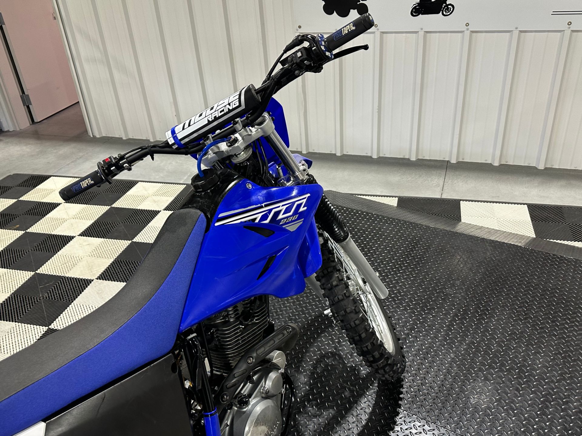 2019 Yamaha TT-R230 in Utica, New York - Photo 9