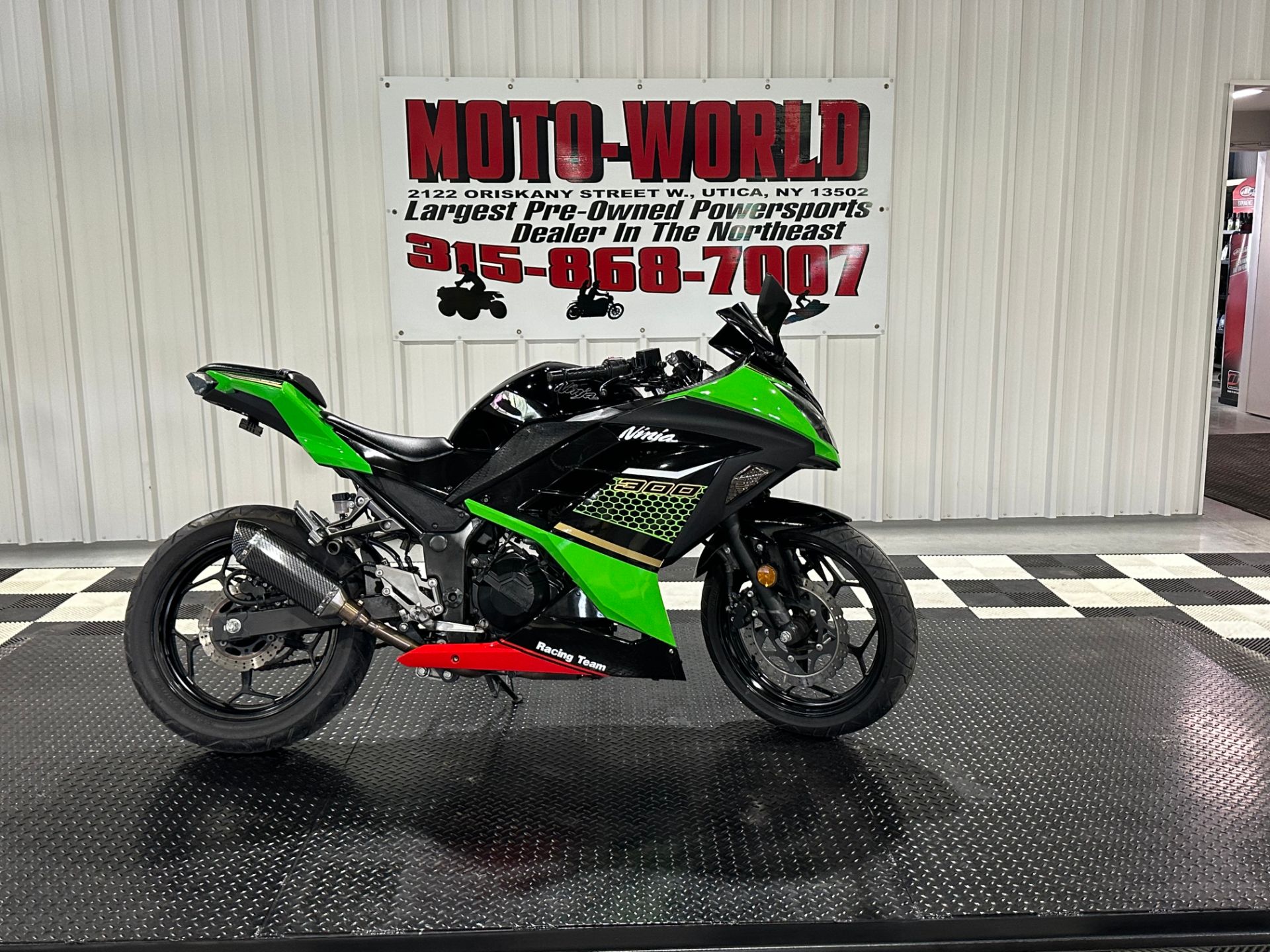 2014 Kawasaki Ninja® 300 ABS SE in Utica, New York - Photo 2