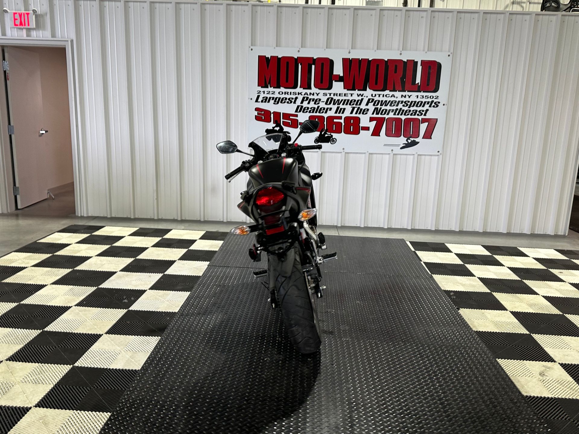 2022 Honda CBR300R ABS in Utica, New York - Photo 11