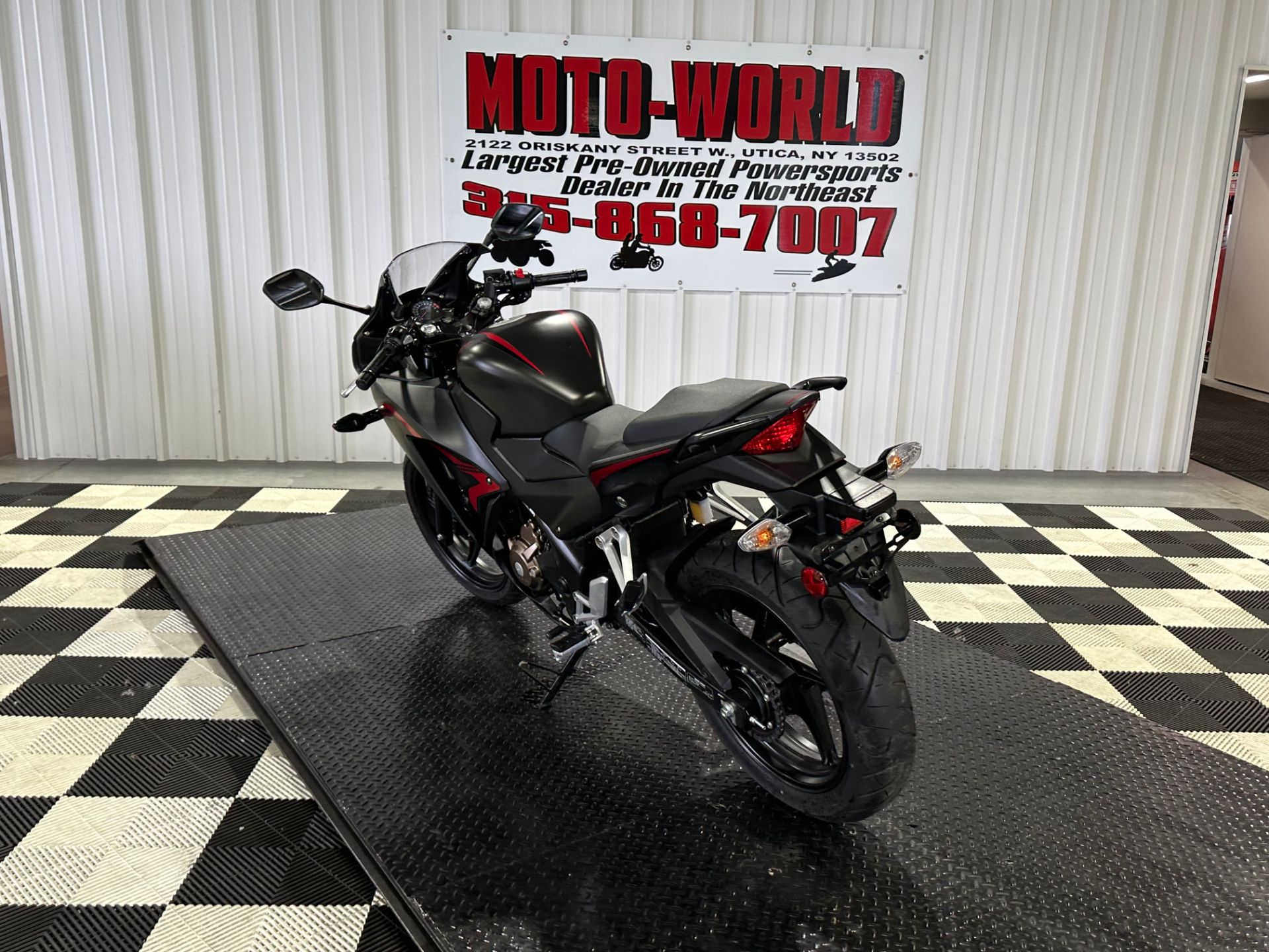 2022 Honda CBR300R ABS in Utica, New York - Photo 16