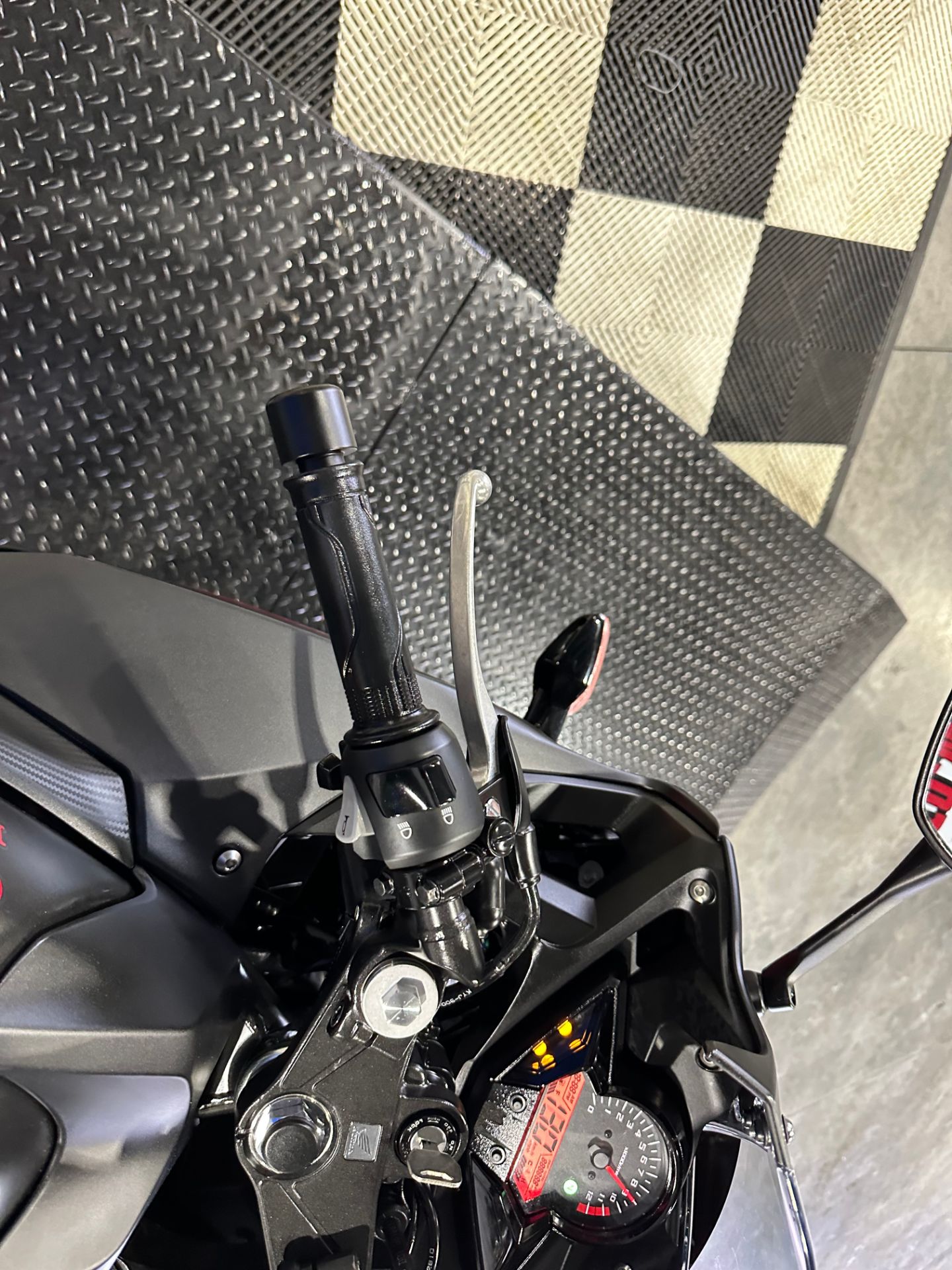2022 Honda CBR300R ABS in Utica, New York - Photo 28